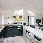 Luxurious Retreat In Henne Strand-by Traum 別荘