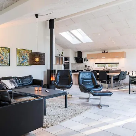 Luxurious Retreat In Henne Strand-by Traum Henne Strand