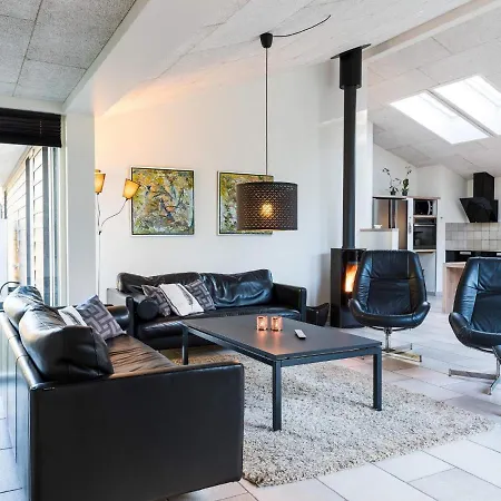 Luxurious Retreat In Henne Strand-by Traum Holiday home Henne Strand