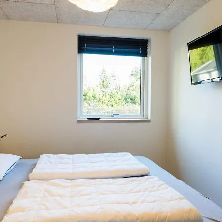 Holiday home Luxurious Retreat In Henne Strand-by Traum *