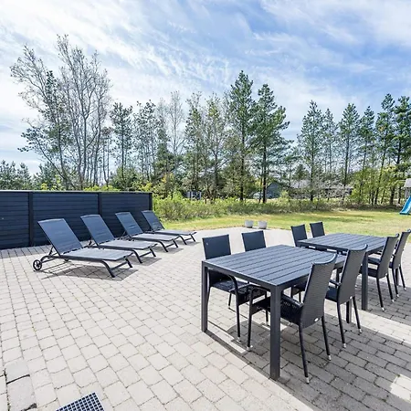 Semesterbostad Luxurious Retreat In Henne Strand-by Traum *