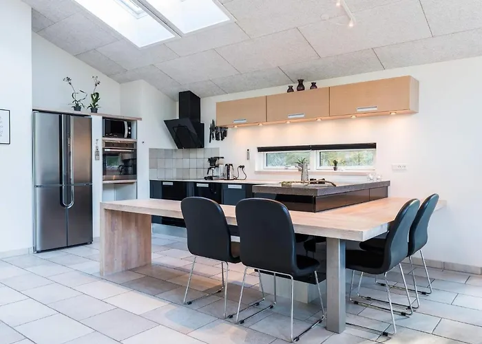 Luxurious Retreat In Henne Strand-by Traum 度假居