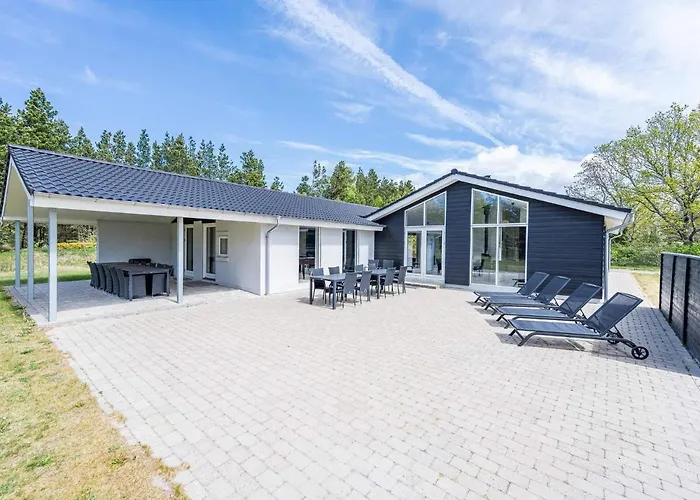 Luxurious Retreat In Henne Strand-by Traum